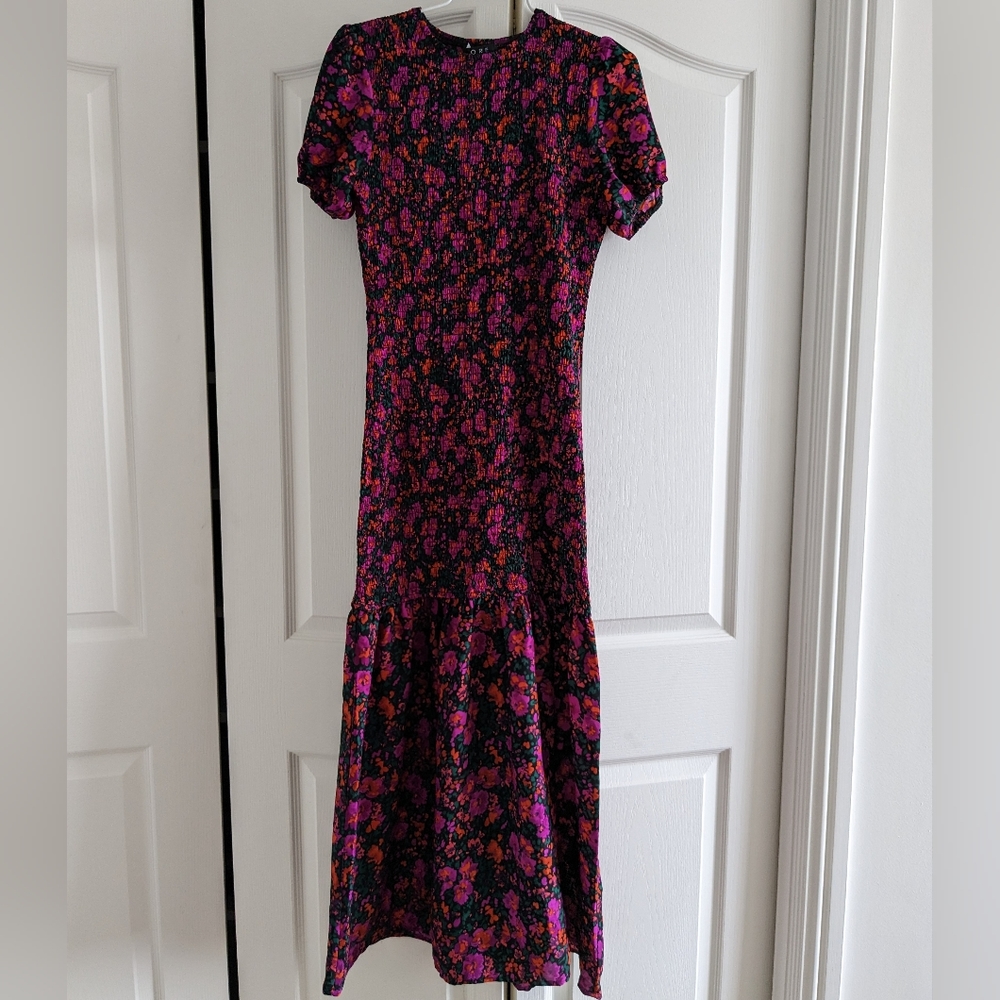 Floral Puff-Sleeve Maxi Dress in Magenta and Black - Picture 4 of 6